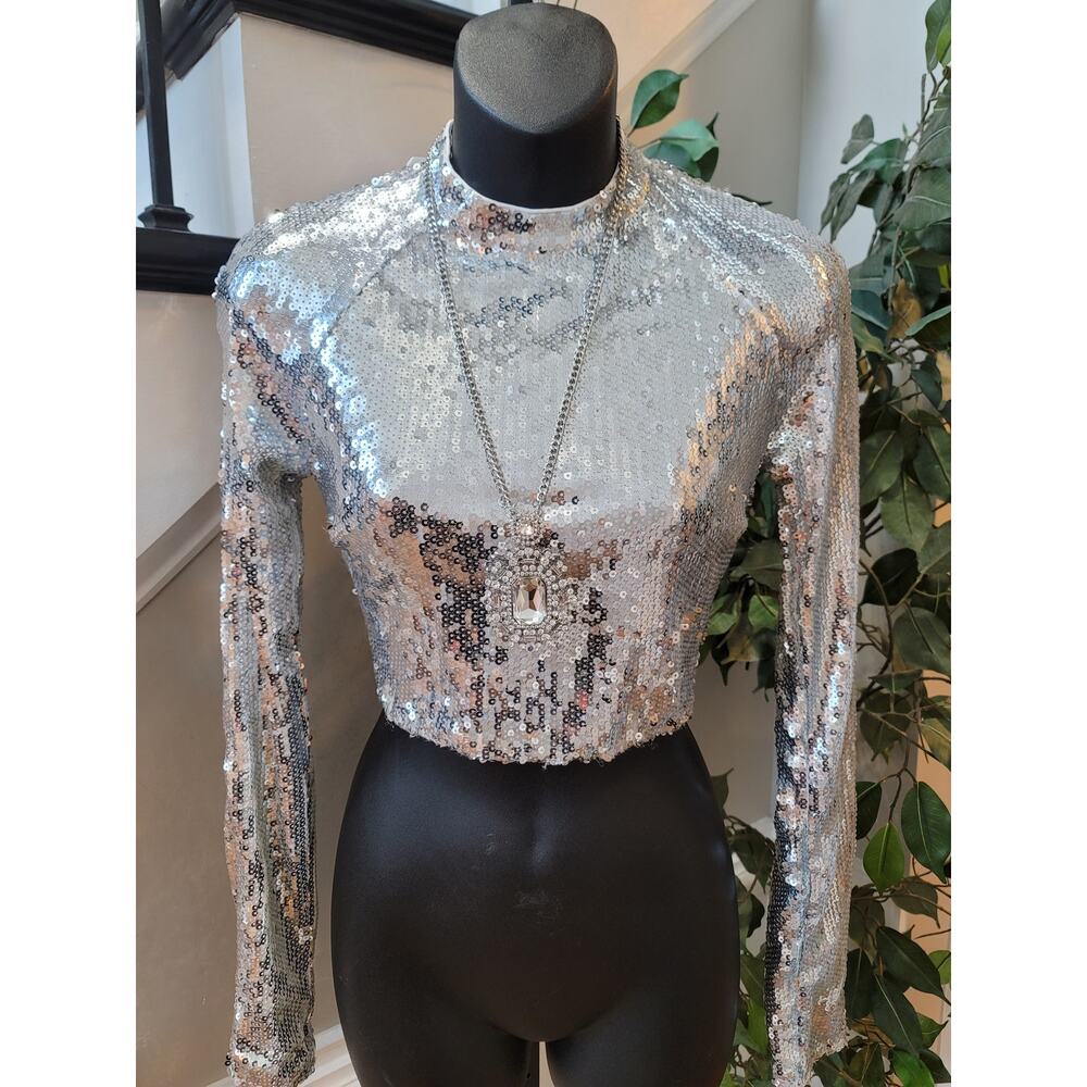 House of London Blouse Women's Size XS Silver Sequin Crop Top Long Sleeve
